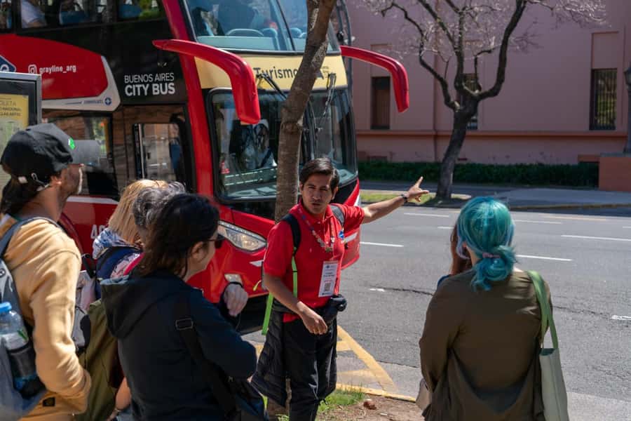 Buenos Aires: Hop-On Hop-Off Bus and Football Museums - Who should book this experience?