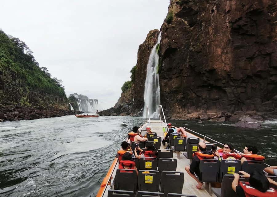 Buenos Aires: Iguazú Falls with Boat Ride & Optional Flight - Why this one-day Iguazú trip works