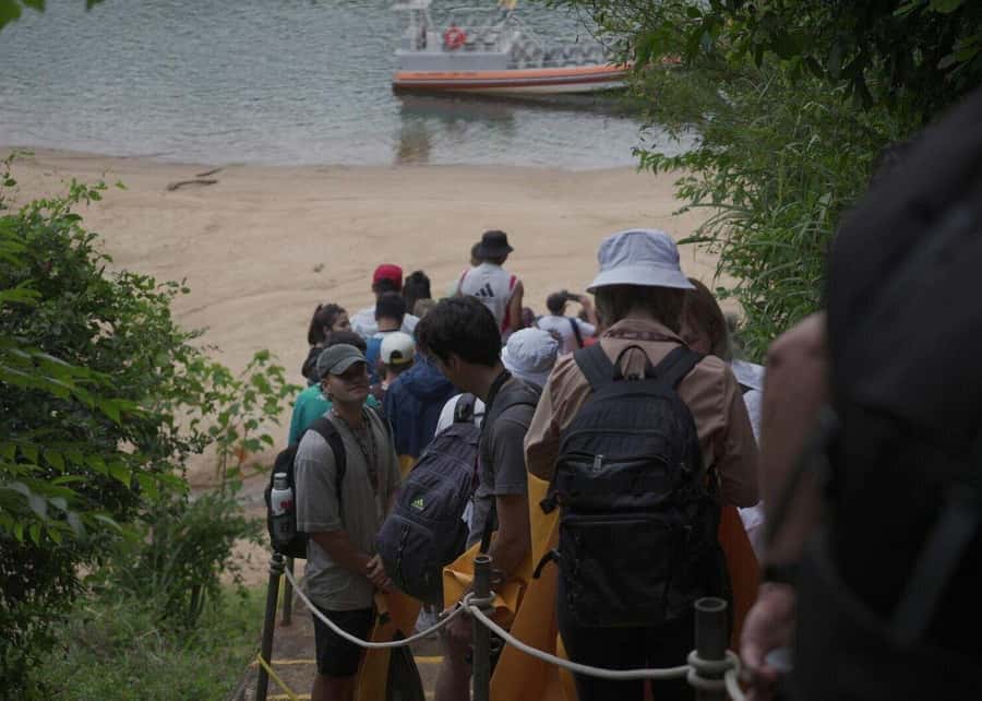 Buenos Aires: Iguazú Falls with Boat Ride & Optional Flight - What to pack for Iguazú Falls