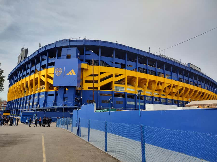 Buenos Aires: La Boca Guided Walking Tour in English - The guides make the biggest difference