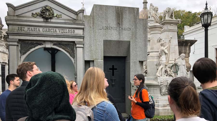Buenos Aires: La Recoleta Cemetery Guided Tour in English - Following Evita’s story beyond the famous tomb