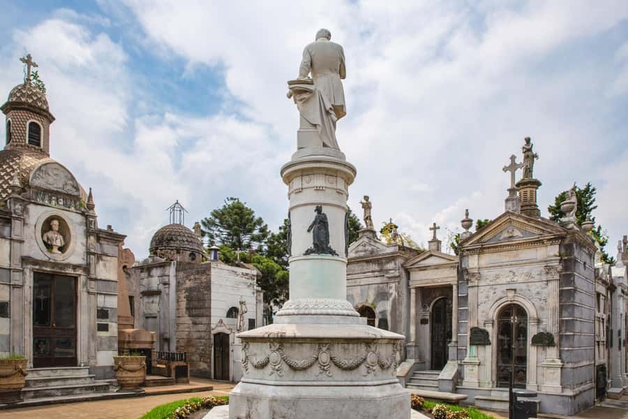 Buenos Aires: La Recoleta Cemetery Private Tour with Tickets - Why La Recoleta Cemetery is worth your time