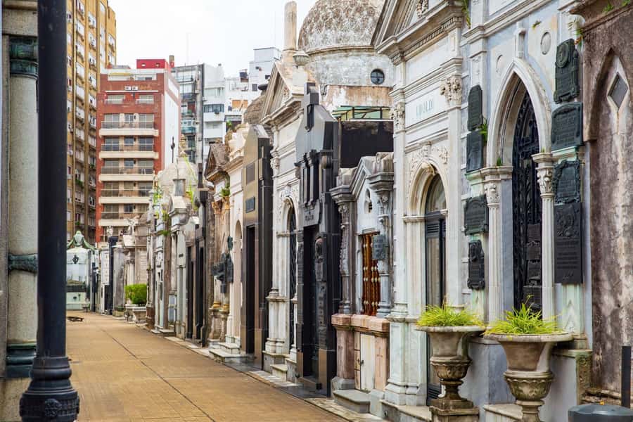 Buenos Aires: La Recoleta Cemetery Private Tour with Tickets - Is the $156 price a good value?
