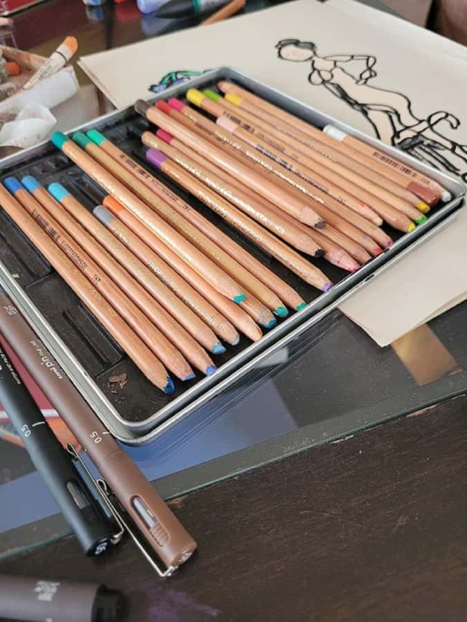 Buenos Aires: Live Model Drawing Class - Inside Las Meninas Estudio on the eighth floor