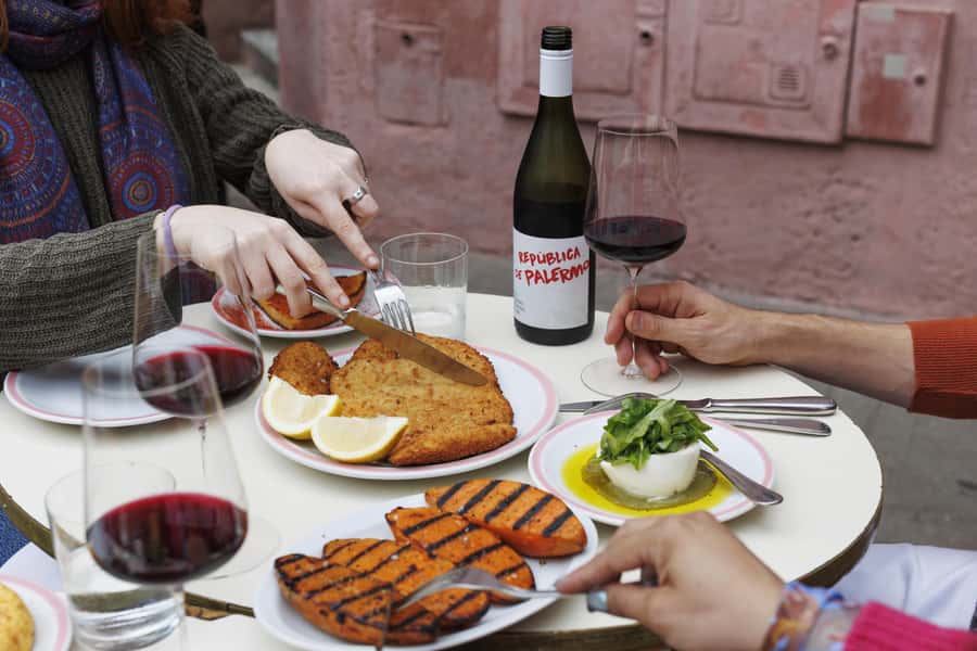 Buenos Aires: Local Foodie Adventure with Sherpa Food Tours - Stop One: Empanadas at Nicaragua 4896