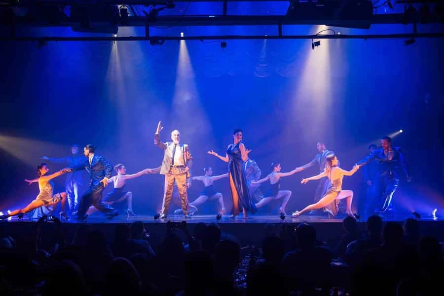 Buenos Aires: Madero Tango Show with Optional Dinner - Entering the grand Madero Tango hall