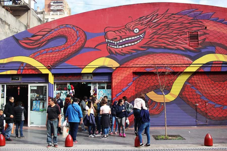 Buenos Aires: Off-the-Beaten-Path Private Tour - What the guide adds to an ordinary-looking street