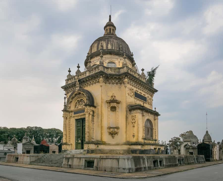 Buenos Aires: Off-the-Beaten-Path Private Tour - Four hours, private transport, and the real value