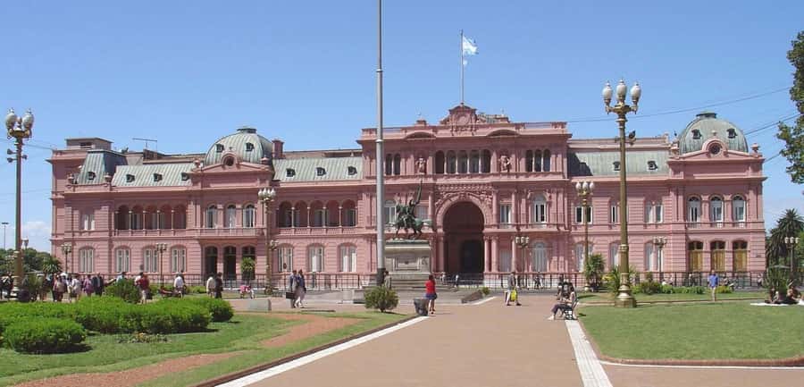 Buenos Aires: Panoramic Bus Tour - Monserrat: Buenos Aires at its political center