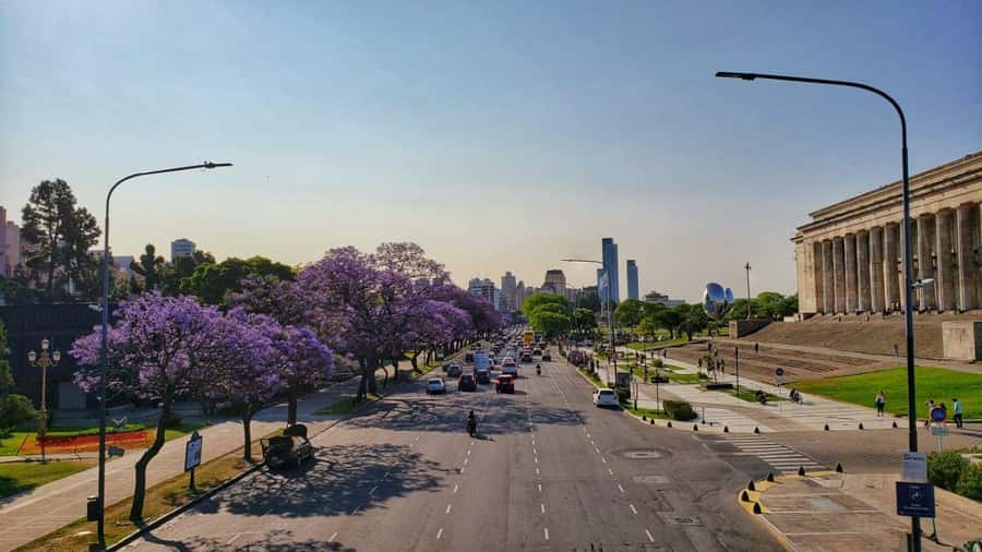 Buenos Aires Premium city tour with street food - Caminito and La Boca bring color and character