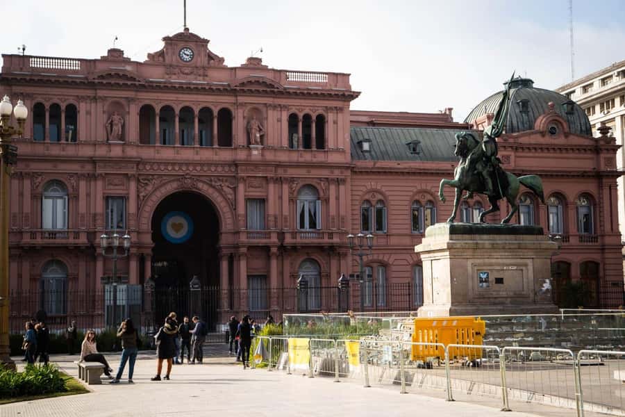 Buenos Aires Private City Tour with a local guide - Why a private car helps in Buenos Aires