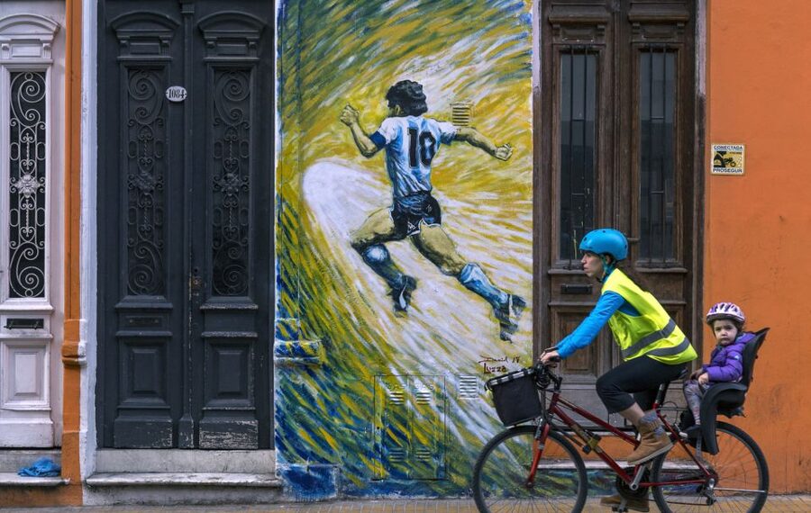 Buenos Aires: Private Photo Tour for Ammateur Photographers - Old cafes, Dorrego Square, and the San Telmo Market