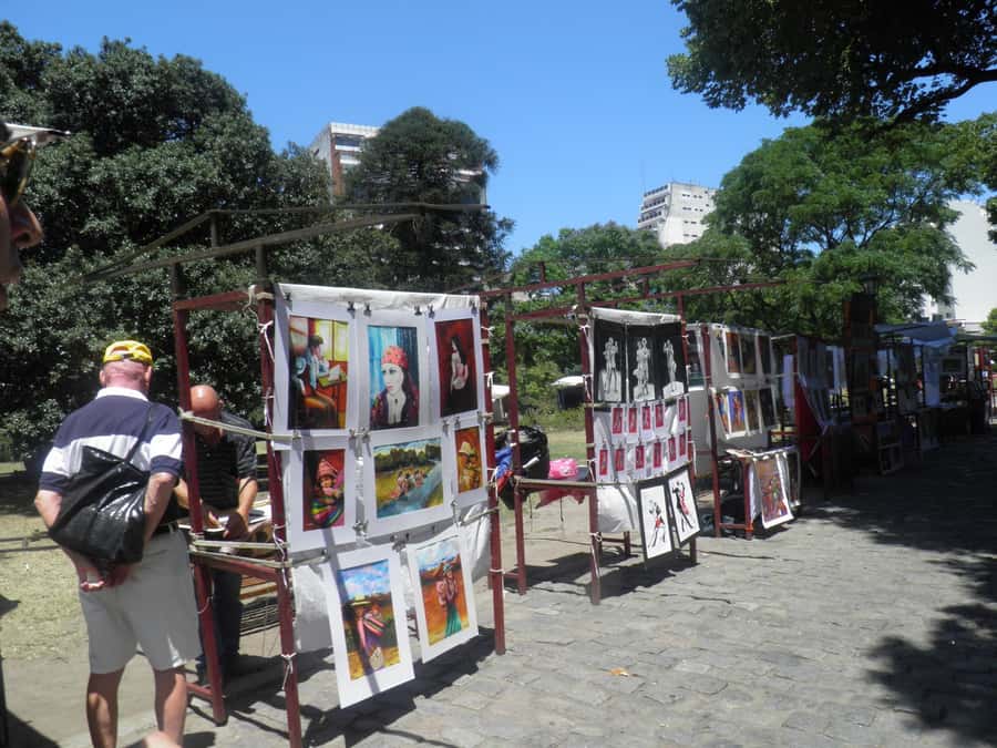 Buenos Aires: Private Recoleta Cemetery Walking Guided Tour - Eva Perón’s grave and Argentina’s most famous political story