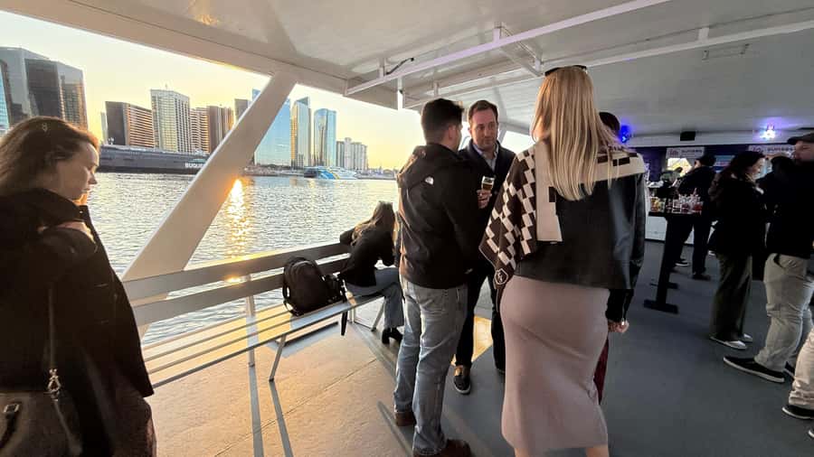 Buenos Aires: Puerto Madero Sunset Cruise with Open Bar - Choosing between one hour and two hours