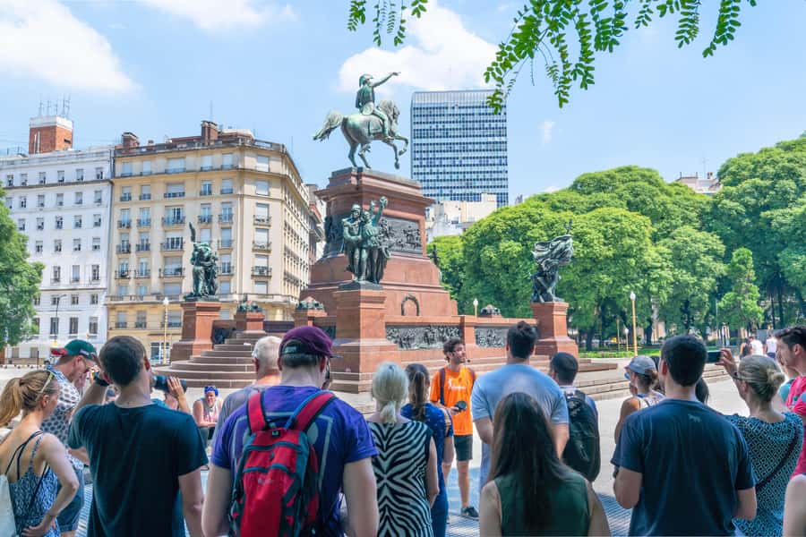 Buenos Aires: Recoleta and Retiro Tip Based Walking Tour - Plaza San Martín and Retiro’s grand addresses