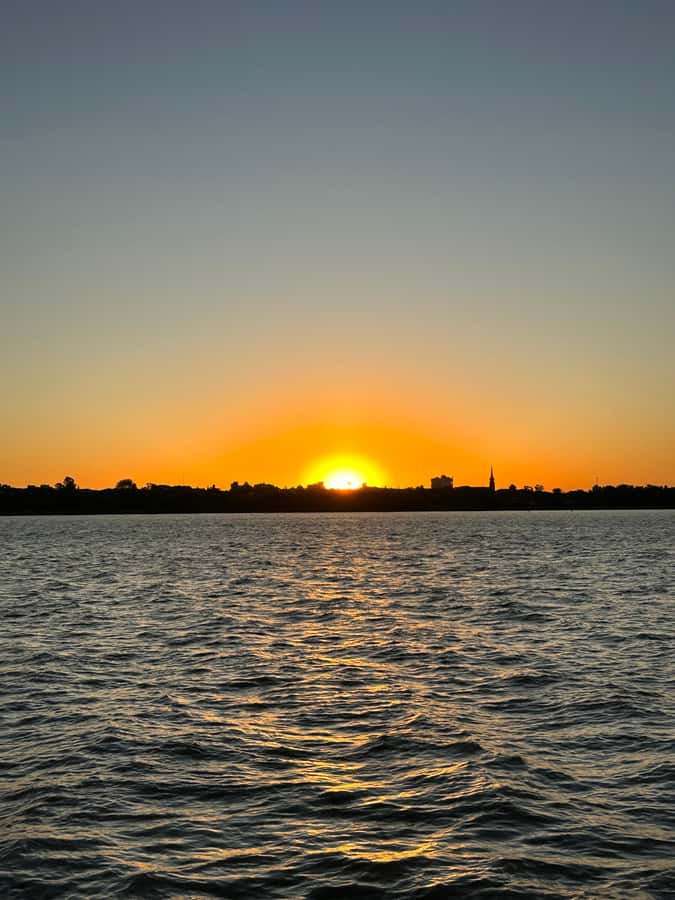 Buenos Aires Sailing Tour at Sunset - Setting out with a bilingual crew