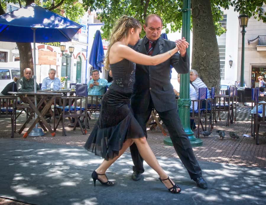 Buenos Aires: San Telmo and Market Guided Walking Tour - 19th-century facades and the story of immigration