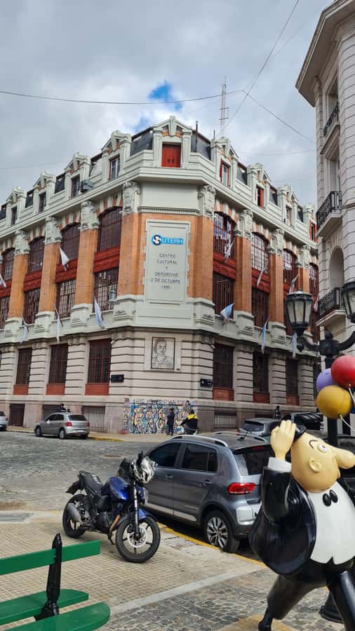 Buenos Aires: San Telmo, History, Bars, and Tango! - How the small group changes the experience
