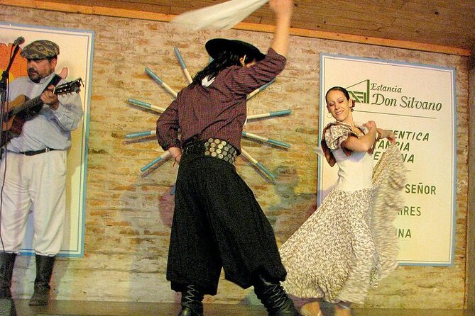 Buenos Aires Super Saver: Small-Group City Tour, Early Tango Show & Gaucho Tour - The early Aljibe Tango show at 7:00 p.m.
