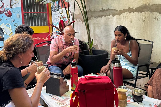 Buenos Aires: Take a Mate Break in 45 Minutes - Your first taste, with a cup of your own