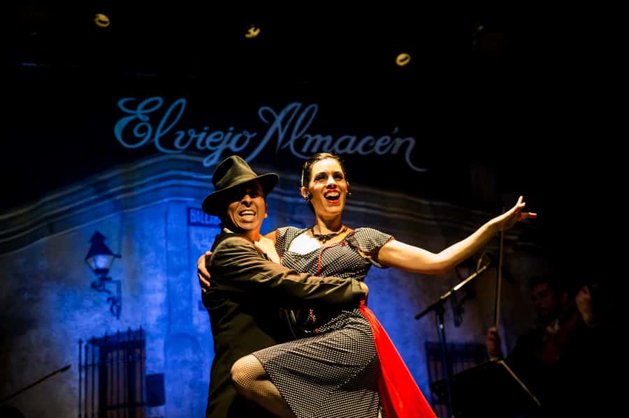 Buenos Aires: Tango - El Viejo Almacén! The first and most traditional show - Choosing between the 75-minute show and dinner package