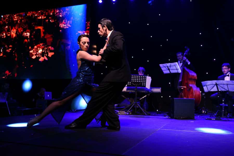 Buenos Aires: Tango Show at El Viejo Almacen - What happens during the evening