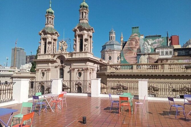 Buenos Aires to get to know each other. - Plaza de Mayo and the seat of power