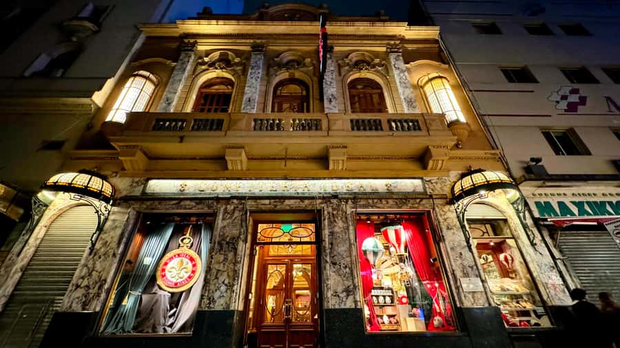 Buenos Aires : Unique Tango Experience Milonga Night - Empanadas, wine, and the food question