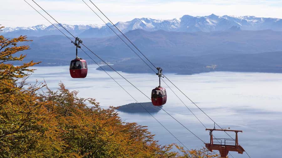 Cerro Otto - The cable car ride from Avenida Pioneros