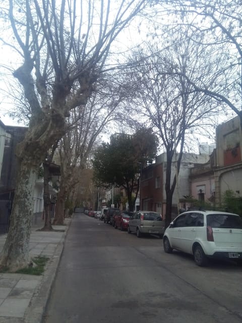 CHACARITA CEMETERY + PARQUE CHAS (LABYRINTH) - Finding the Center of Parque Chas