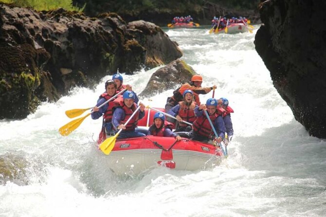 Challenge the Rapids of the Manso River: Rafting in Bariloche - Lunch, dry clothes, and a possible forest walk