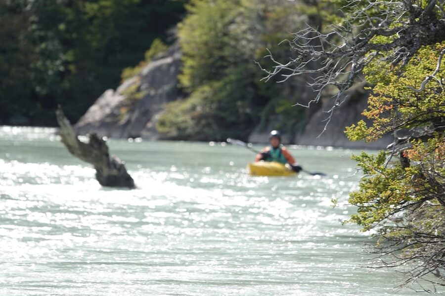 Chalten Kayak without lunch - Paddling 12 kilometers on the Río de las Vueltas