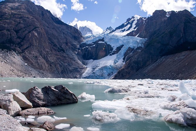Chalten Trekking Lake of the Three : from Calafate with guide - The 5:30 a.m. departure from El Calafate
