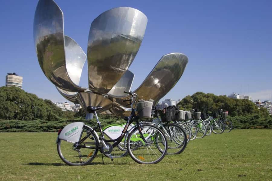 City Bike Tour in Palermo and Recoleta - Returning through Palermo, Barrio Norte, and downtown