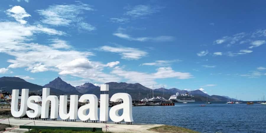 City tour and Wine tasting - Starting from La Misión and the city’s main sights