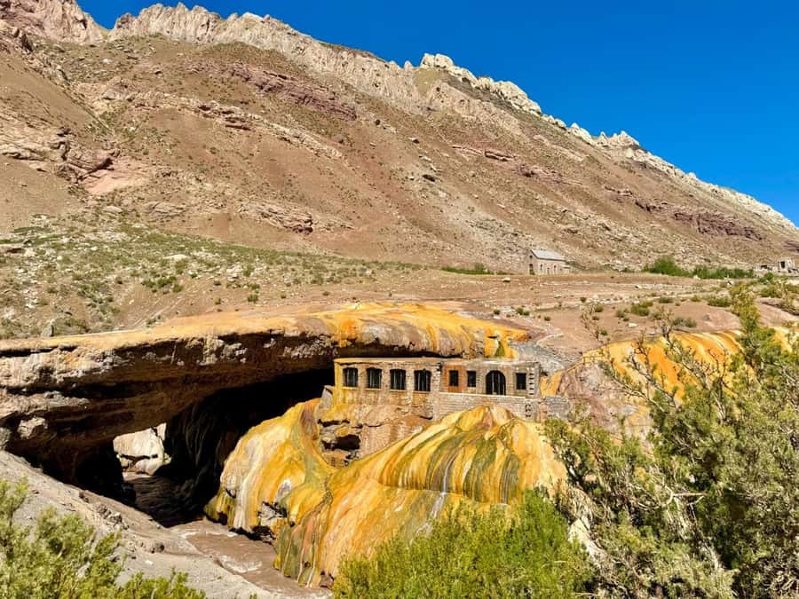 Classic Aconcagua Day Tour - Las Cuevas and the Christ the Redeemer option