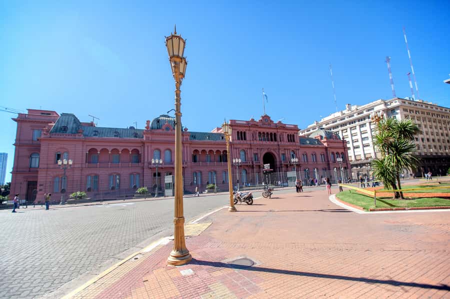 Classic City Tour of Buenos Aires: Neighborhoods and Emblems - Pickup delays and the practical side of the route