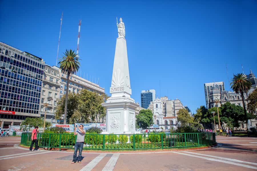 Classic City Tour of Buenos Aires: Neighborhoods and Emblems - San Telmo’s narrow streets and old-city character