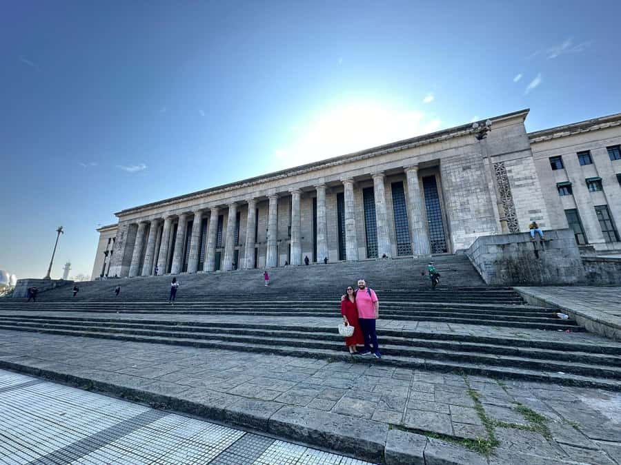 Classic guided city tour Buenos Aires with transfer - Plaza de Mayo and San Telmo: the city’s historic core