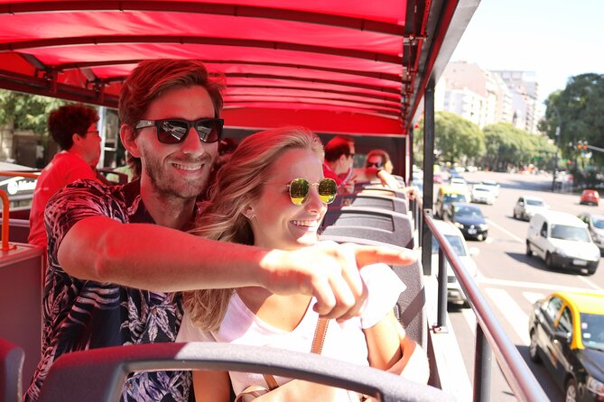 Combo Football: Hop on hop off 48hs + River Plate + Boca Juniors - Costanera Sur and Puerto Madero