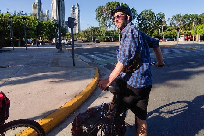 Cultural Immersion Experience by Bike around old BA Max 6 ppl - Puerto Madero changes the mood again