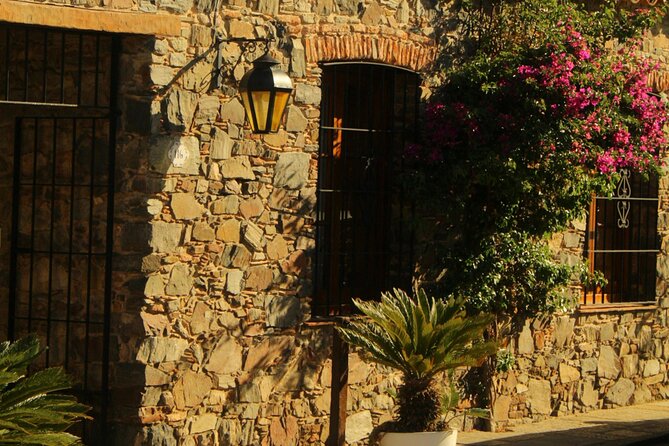 Day tour in Colonia del Sacramento, Uruguay - The guided walk through a UNESCO city