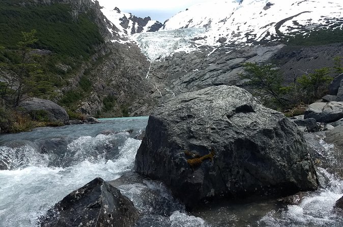 Direct Private Transfer: El Calafate Airport to El Chaltén - Who should choose this private ride?