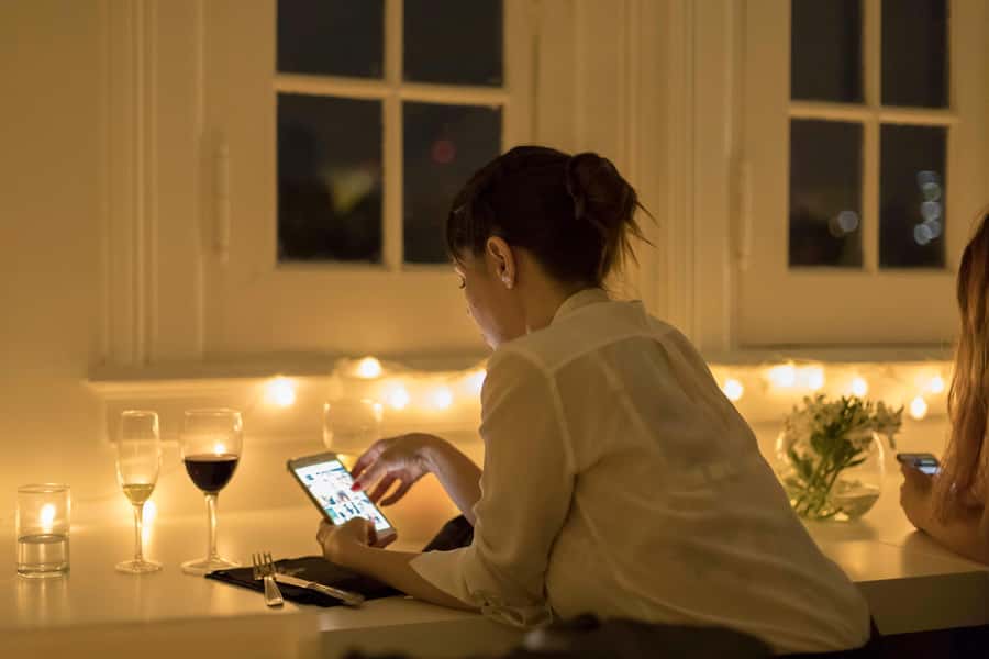 Discover a unique and immersive gastronomic experience - Why the Music and Minimalist Design Matter