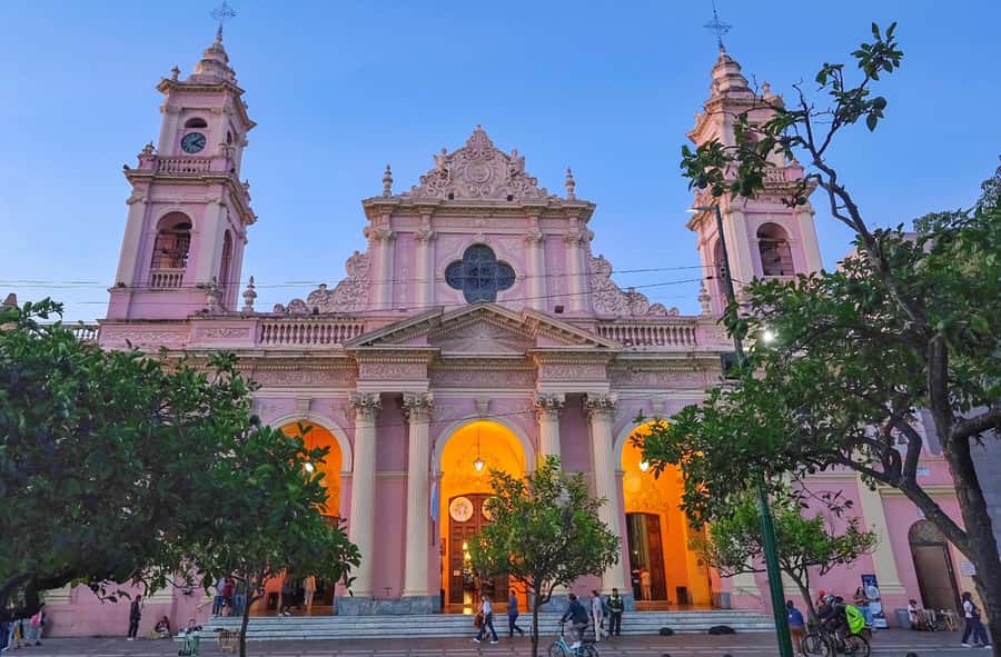 Discover Salta and enjoy the city with a photojournalist - What the photography adds to the walk