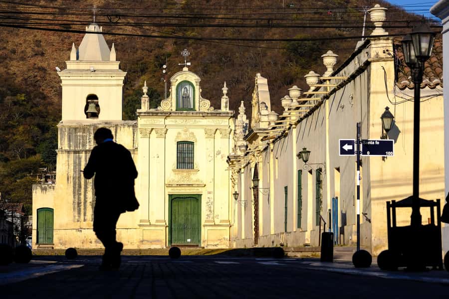 Discover Salta and enjoy the city with a photojournalist - The American Cultural Center and the city’s public face