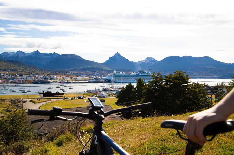 E-BIKE Urban Landscapes - The Presidio Museum sets the scene