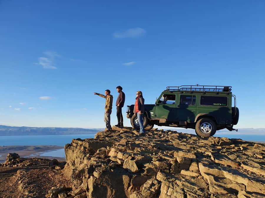 El Calafate: 4WD Adventure with Optional Hike or Zipline - Reaching the hills above El Calafate