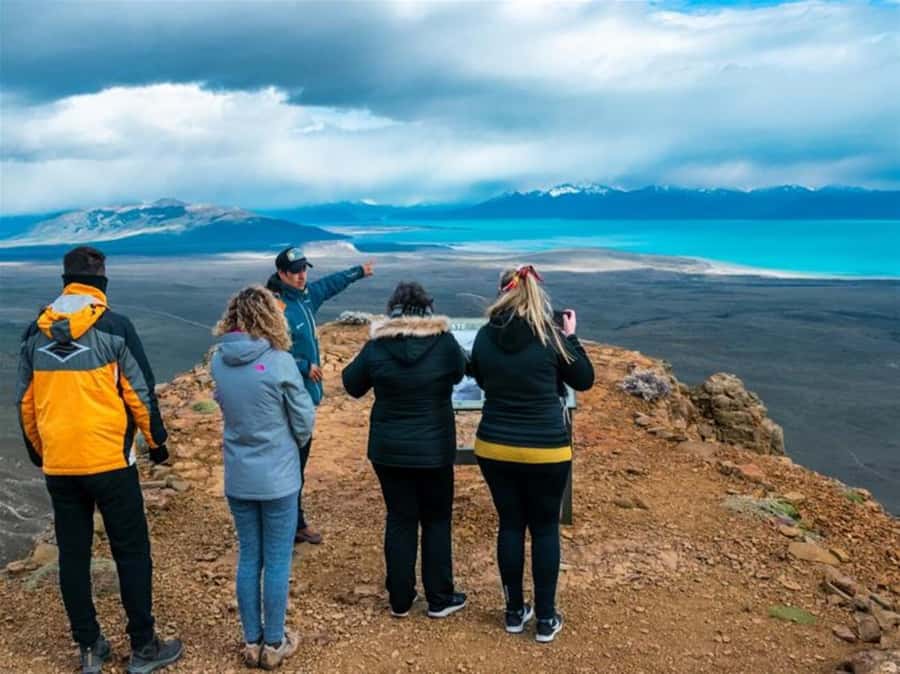El Calafate: 4WD Adventure with Optional Hike or Zipline - The El Calafate Balcony and Lake Argentino views