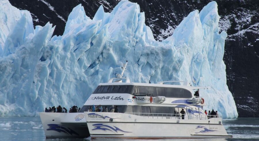 El Calafate: All Glaciers Boat Trip - Crossing Argentino Lake through Boca del Diablo
